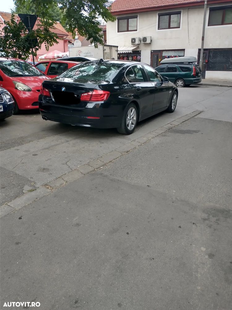 BMW Seria 5 520d - 23