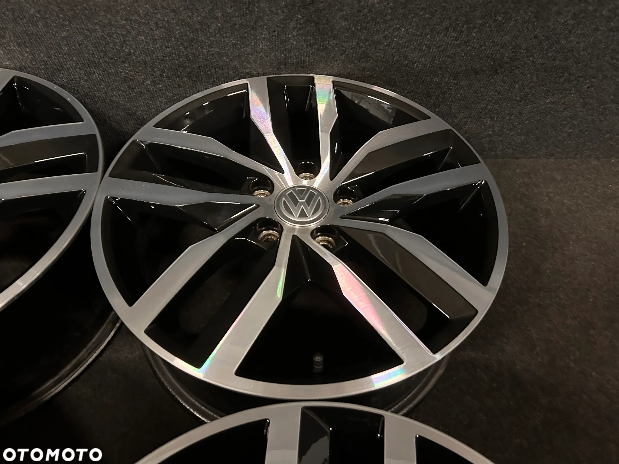 Alufelgi VW Golf 7, Sportsvan, Touran, Caddy 17 cali 5x112 4szt. Ładne! - 9