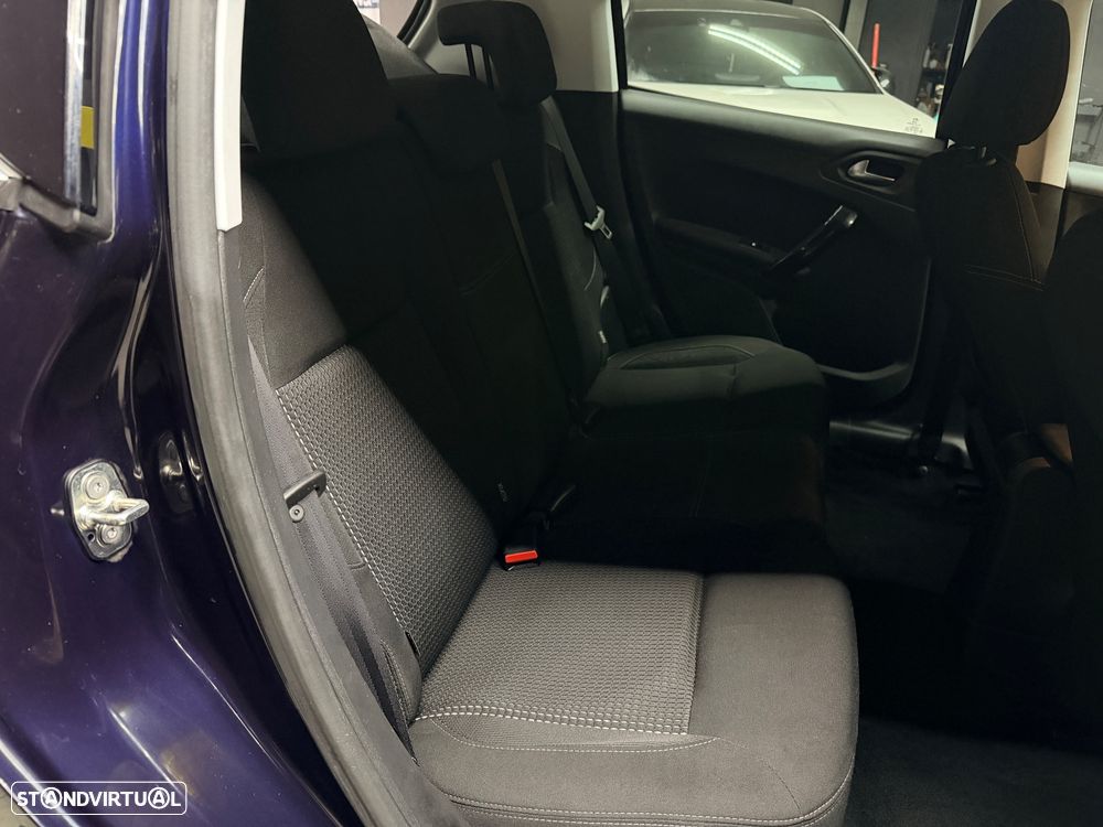 Peugeot 208 1.6 BlueHDi Allure - 8