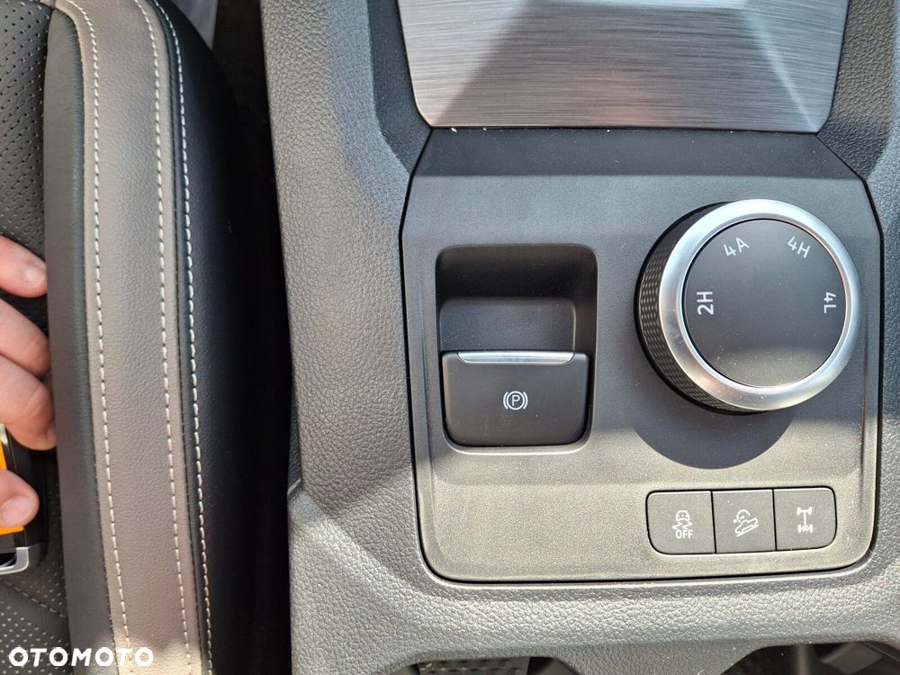 Volkswagen Amarok - 10