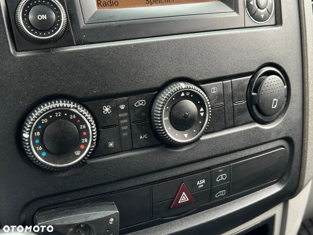 Mercedes-Benz SPRINTER L4H2 - 17