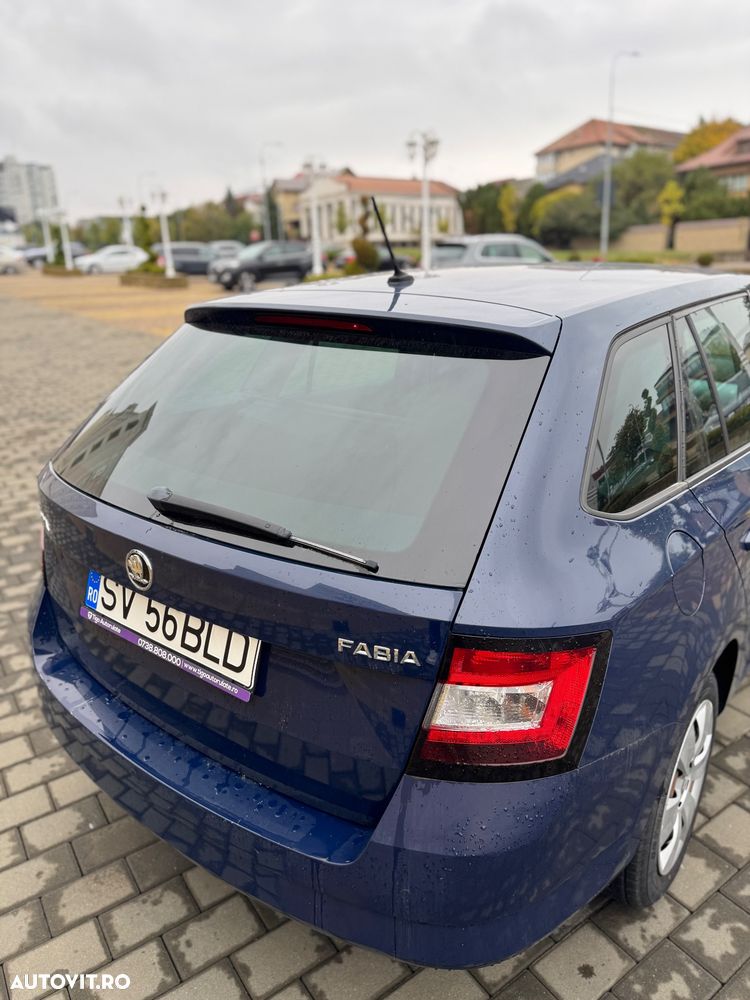 Skoda Fabia - 10