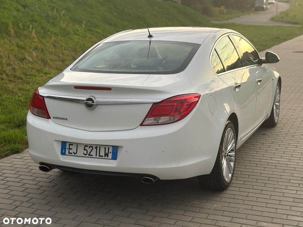 Opel Insignia 2.0 CDTI Cosmo 4x4 S&S - 3