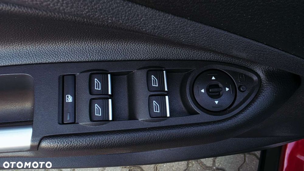 Ford Kuga 1.5 EcoBoost 2x4 Titanium - 28