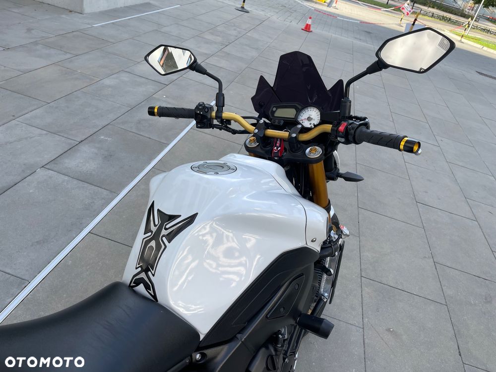 Yamaha FZ - 15