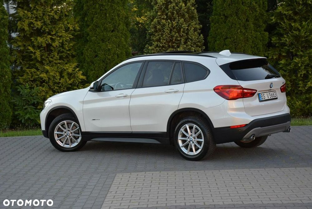 BMW X1 xDrive20d Advantage - 4