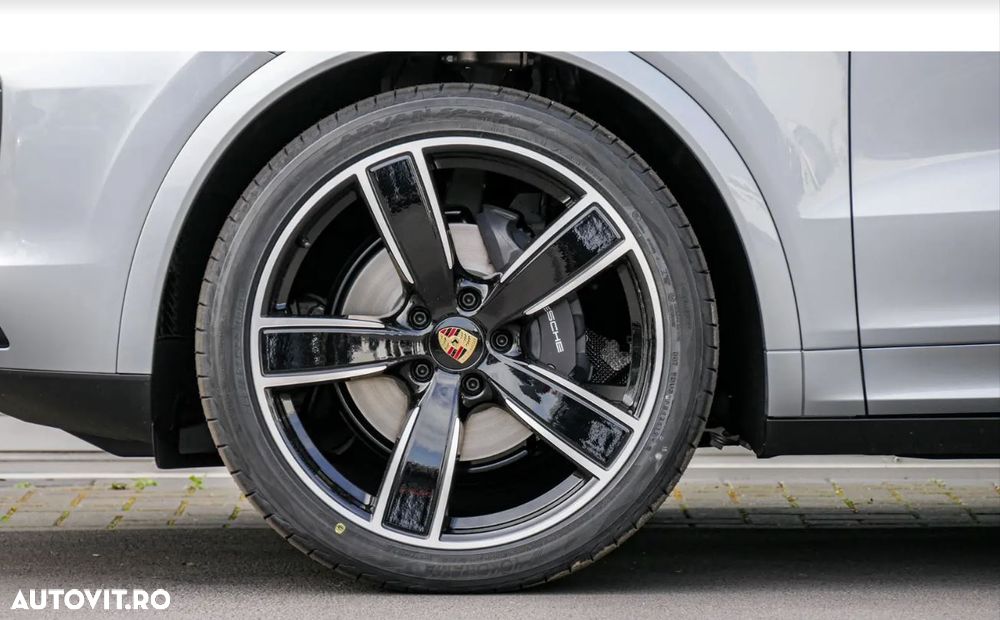 Porsche Cayenne - 5