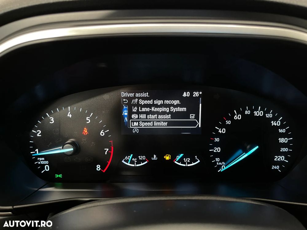Ford Focus 1.0 EcoBoost Trend Edition - 26