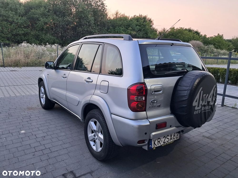 Toyota RAV4 2.0 VVT-i 4x4 - 10
