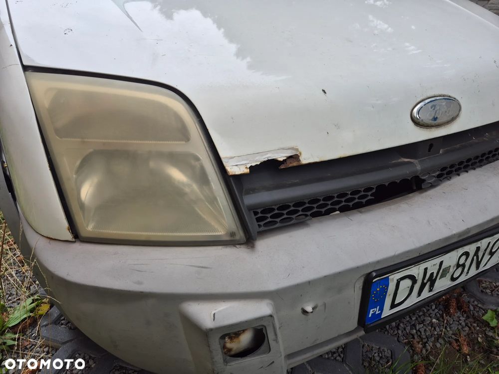 Ford Tourneo Connect - 5