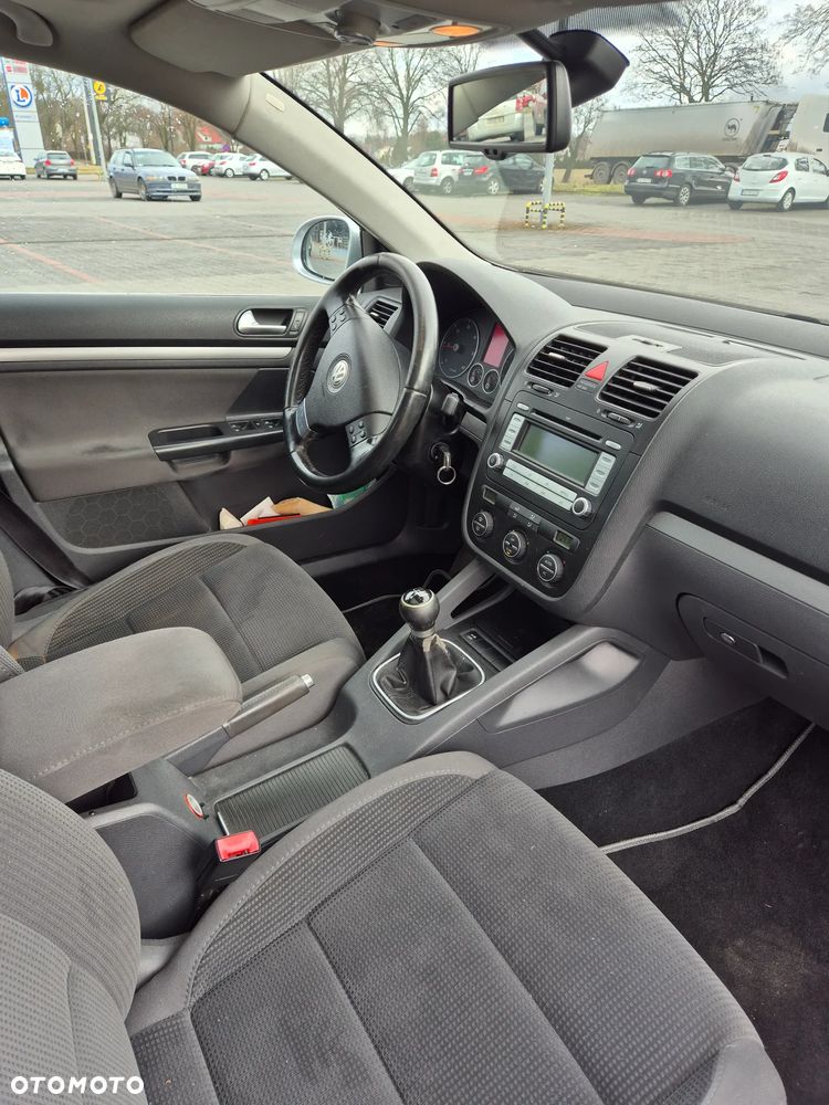 Volkswagen Golf 1.9 TDI DPF Comfortline - 6