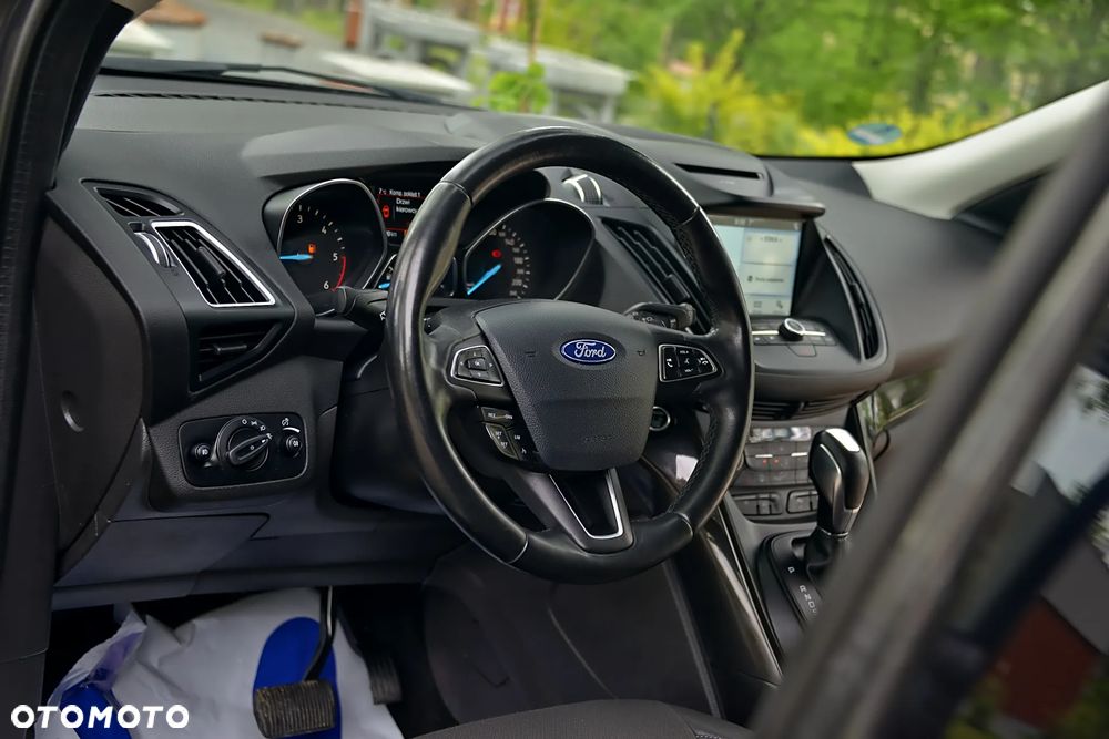 Ford Kuga 2.0 TDCi 4WD Titanium Plus - 25