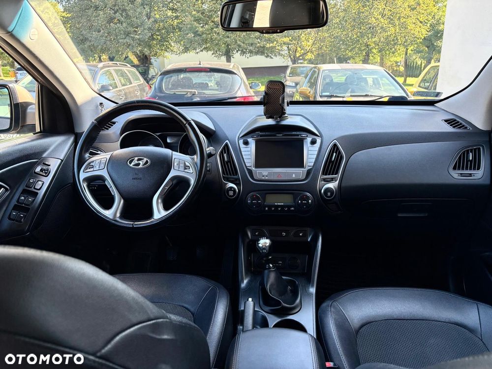 Hyundai ix35 1.6 2WD Fifa World Cup Edition - 5