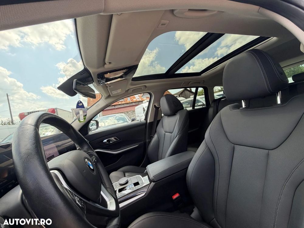 BMW Seria 3 320d xDrive AT MHEV - 13