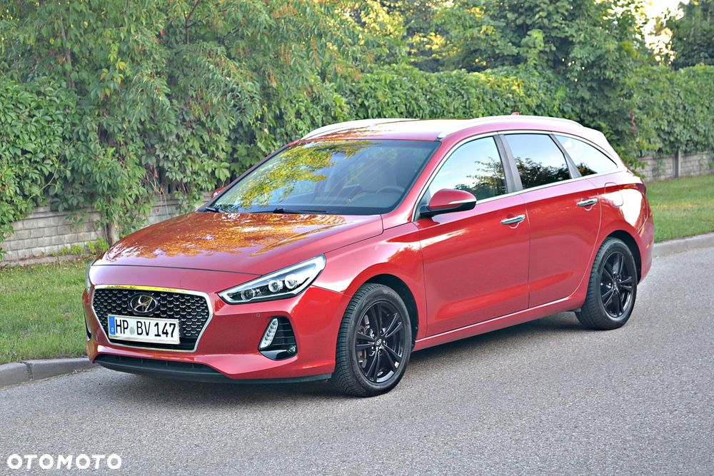 Hyundai i30 blue 1.6 CRDi Premium - 3