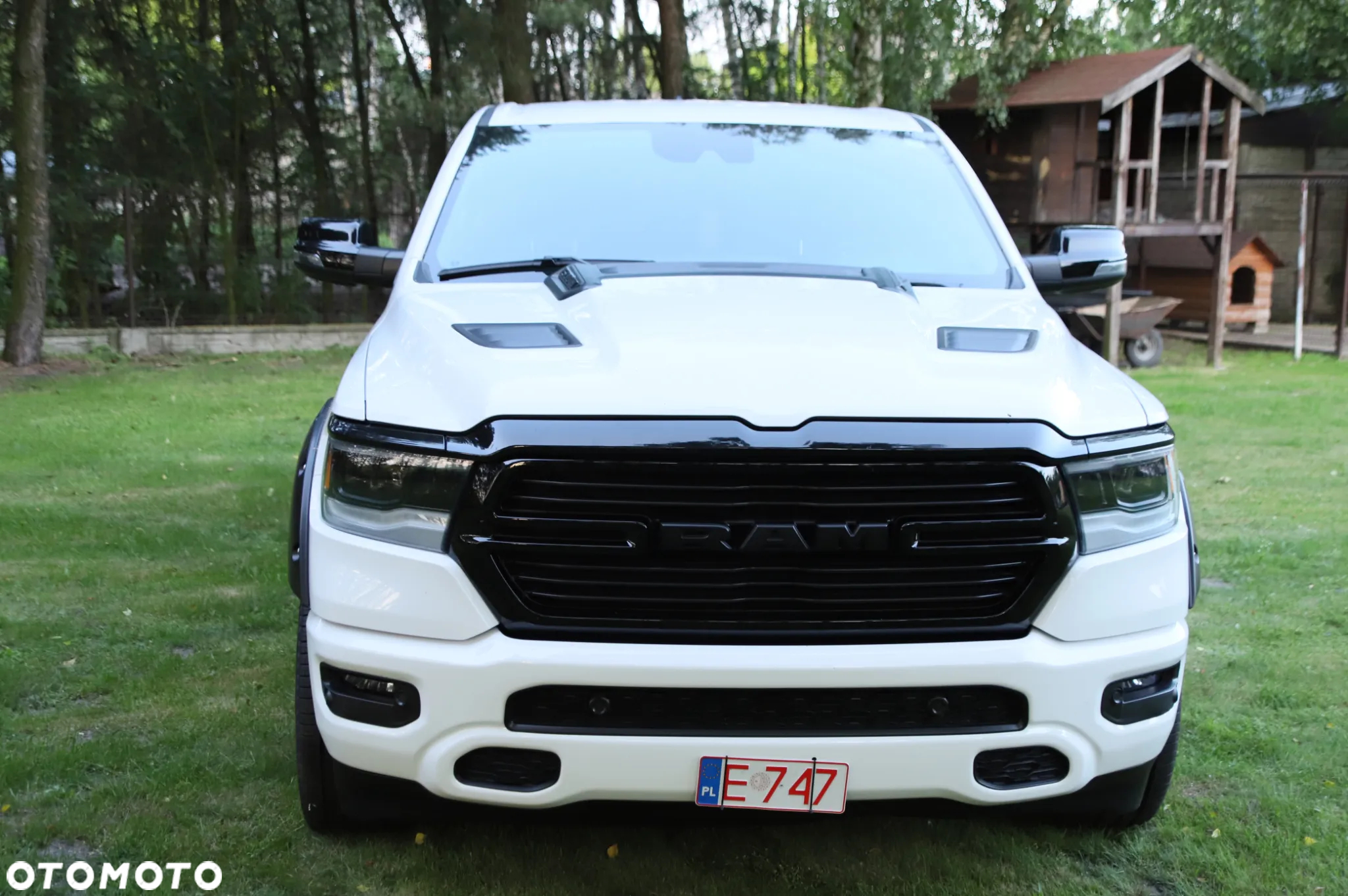 RAM 1500 Crew Cab Laramie - 2