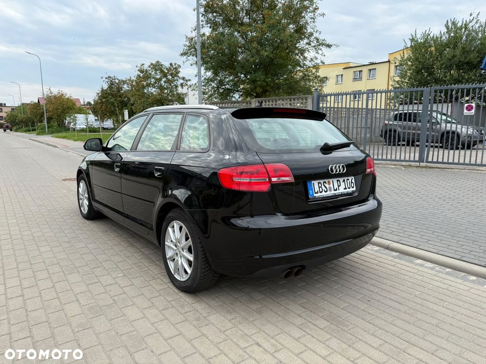 Audi A3 Sportback - 4