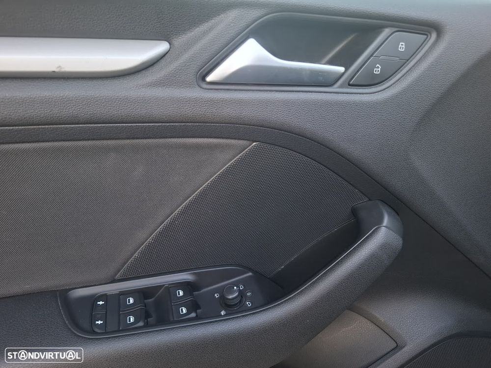 Audi A3 Limousine 1.6 TDI Advance - 32