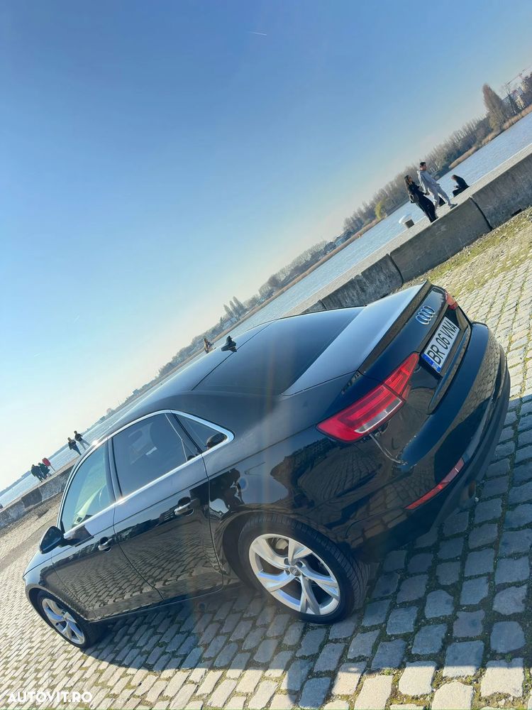 Audi A4 2.0 TDI S tronic - 7