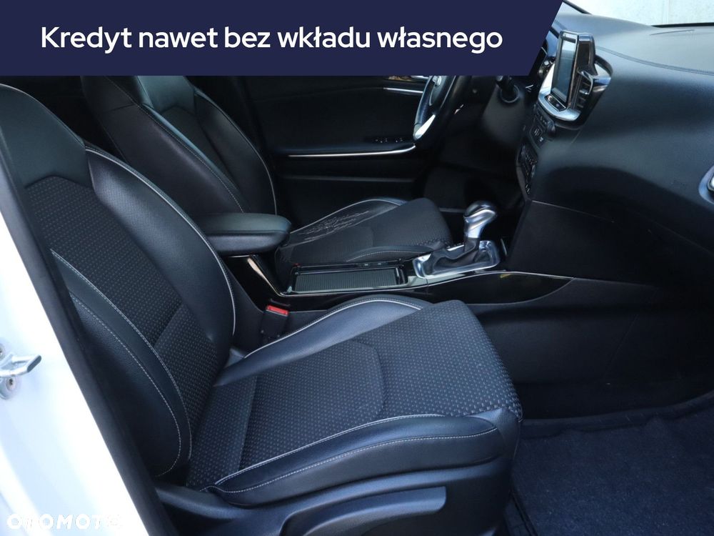 Kia Ceed - 11