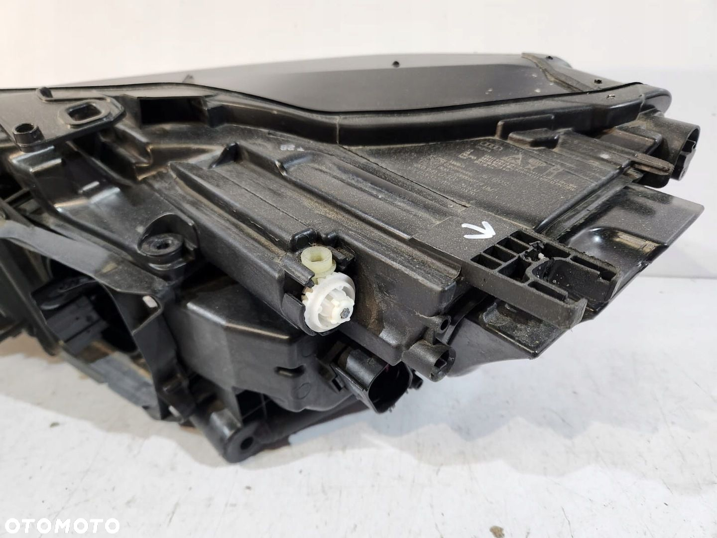 AUDI A6 C8 Lampa przednia Full Led Prawa - 17179 - 8