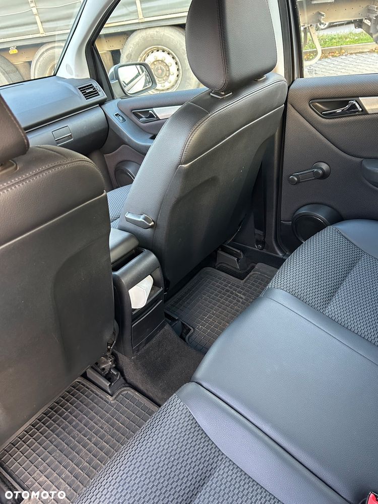 Mercedes-Benz Klasa A 160 BlueEFFICIENCY - 16