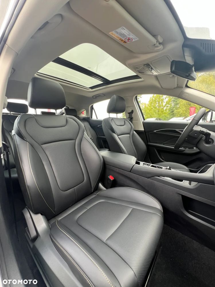 Bestune B70 2.0T Elegance - 4