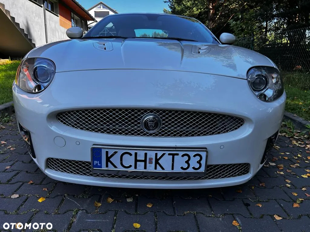 Jaguar XK XKR Coupe - 27