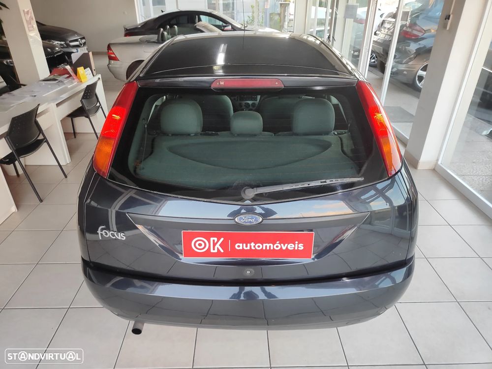 Ford Focus 1.4 Trend - 11