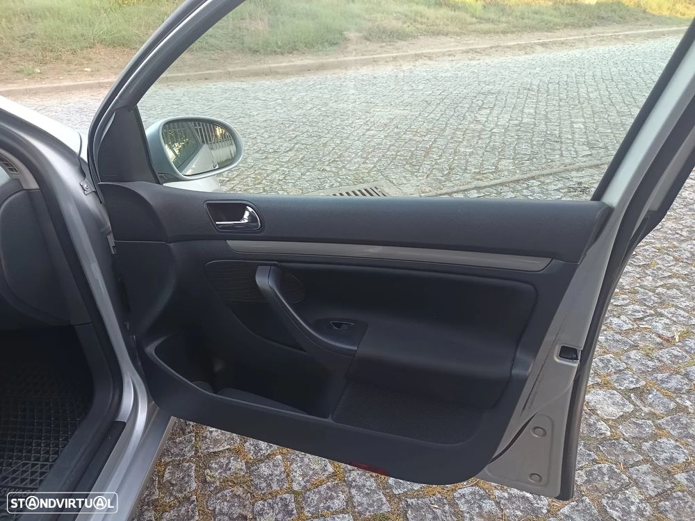 VW Golf 2.0 TDi Sport - 25