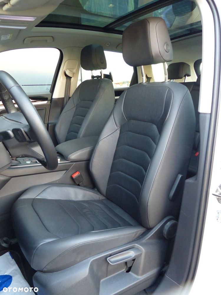 Volkswagen Touareg 3.0 V6 TDI SCR 4Mot - 13