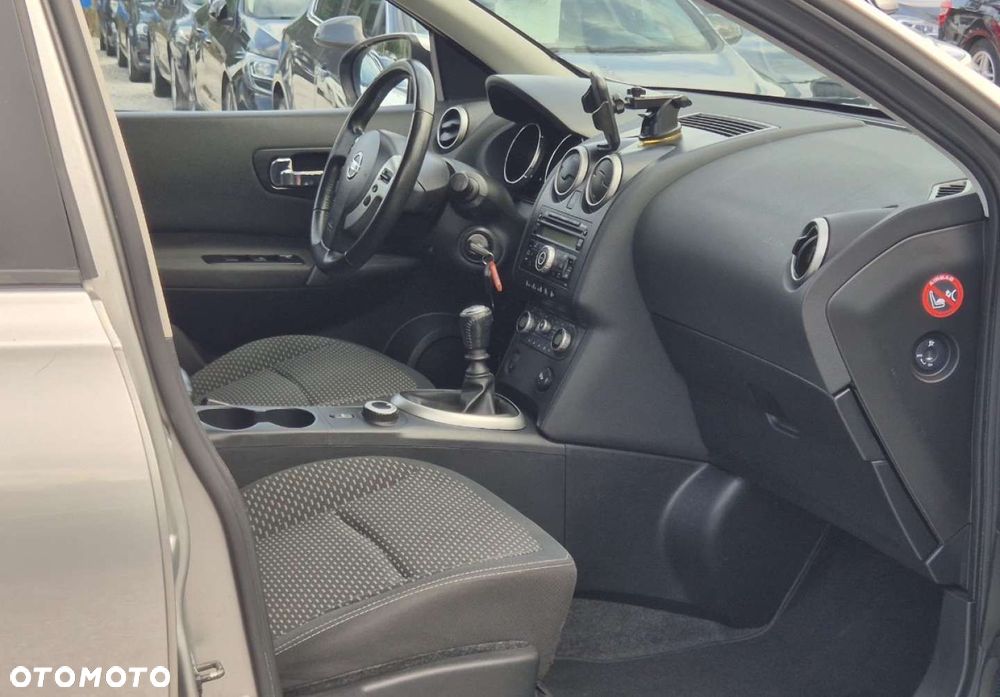 Nissan Qashqai+2 - 12
