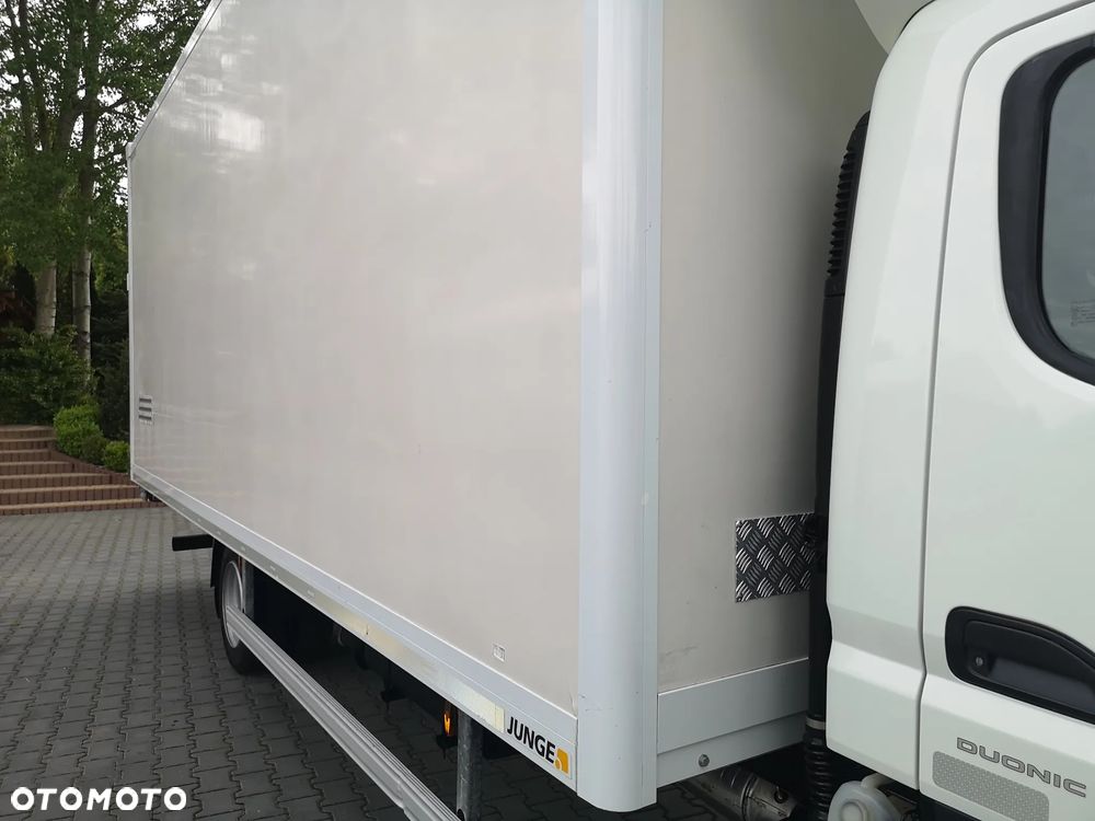 Mitsubishi Fuso Canter 7C18 Kontener + Winda Stan Bardzo Dobry - 9