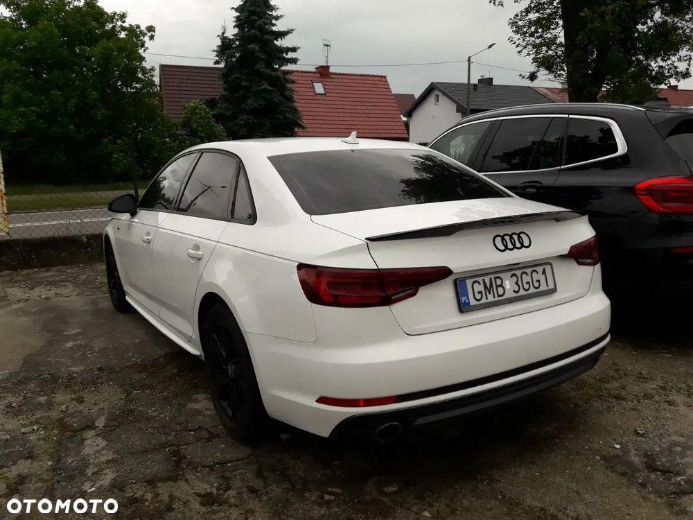 Audi A4 Limousine 2.0 TFSI ultra S tronic design - 2