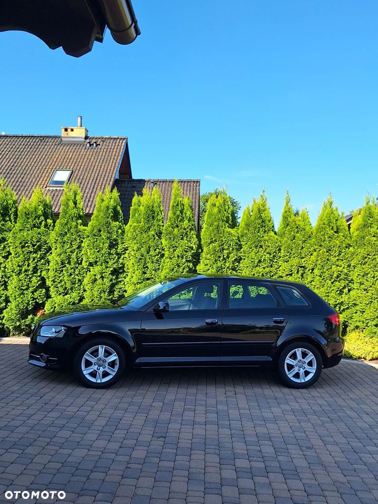 Audi A3 Sportback 1.6 Ambiente - 40