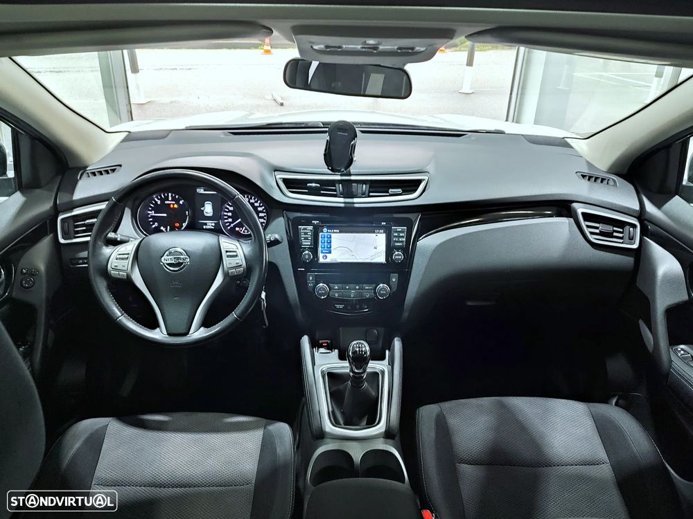 Nissan Qashqai 1.5 dCi N-Connecta - 14