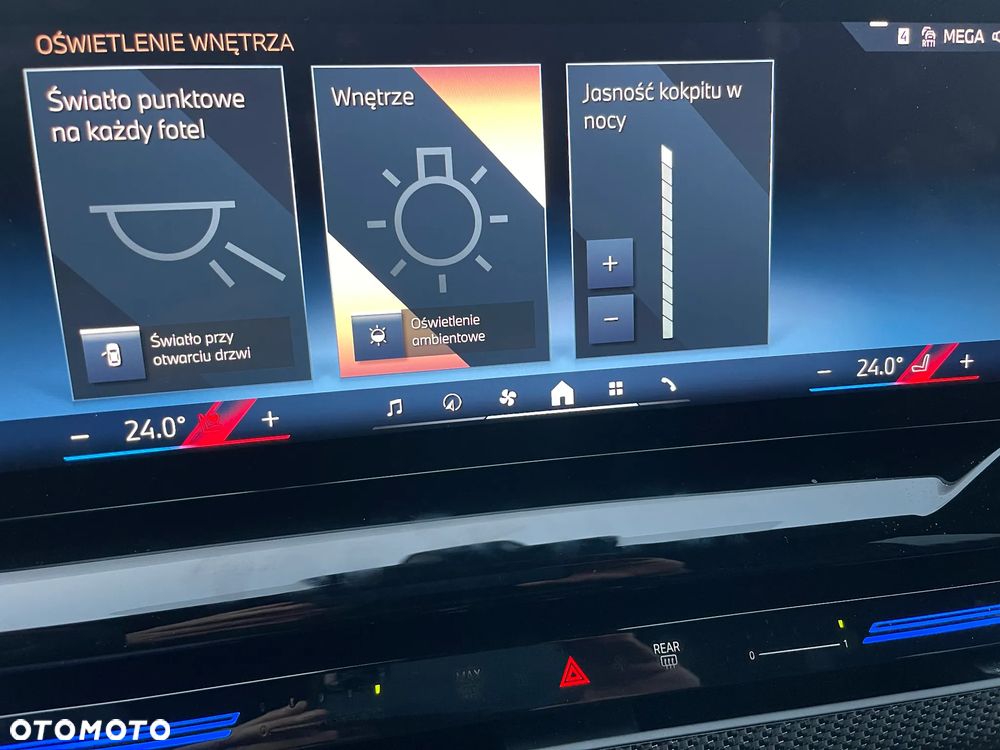 BMW Seria 5 540d xDrive mHEV - 35