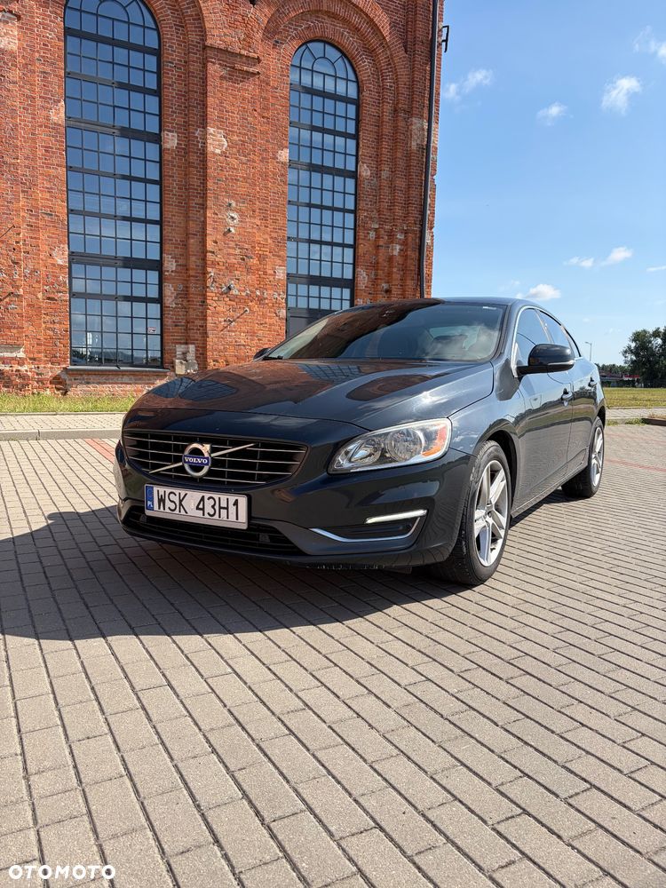 Volvo S60 - 1
