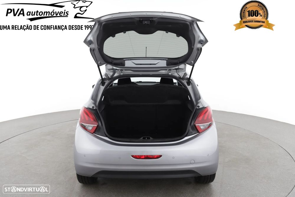 Peugeot 208 1.5 BlueHDi Signature - 15