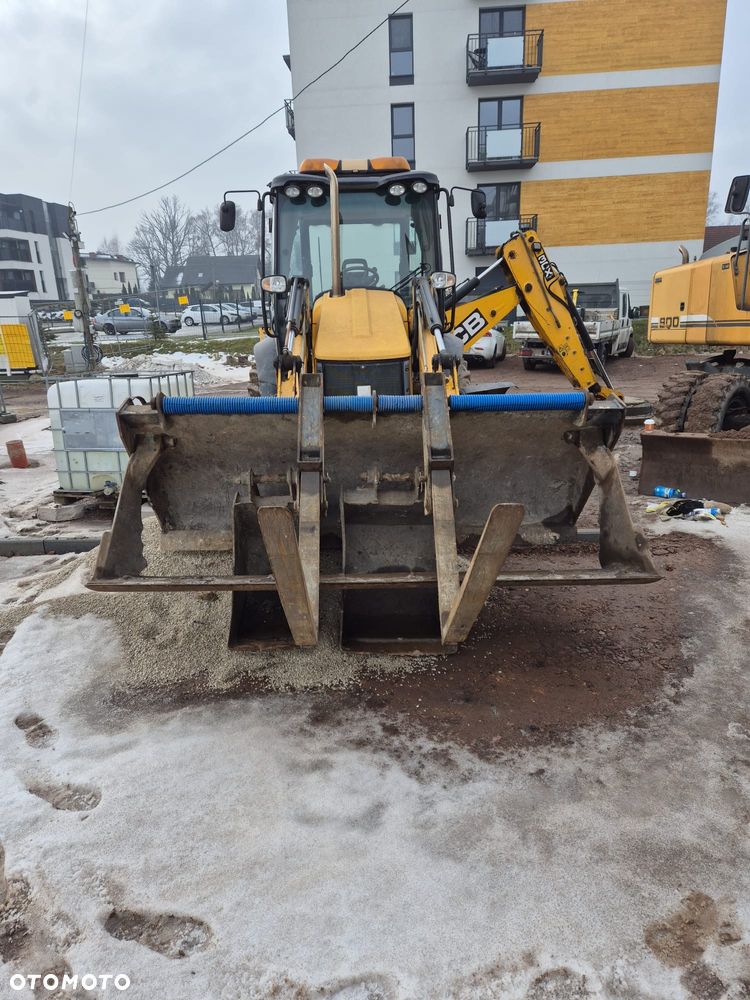 JCB 3CX - 9