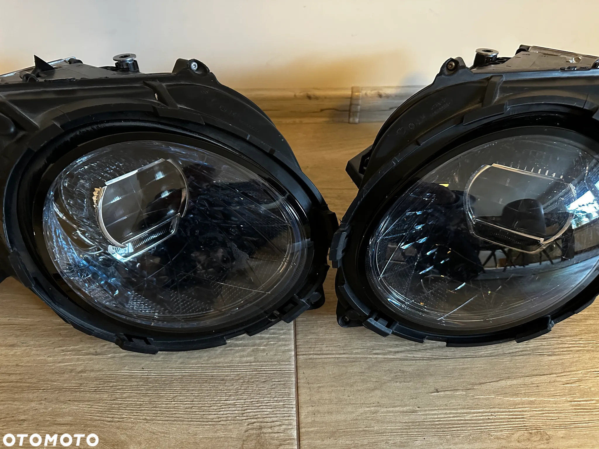 Bentley Continental GT Lampy 3SD941006E 3SD941005E halogeny - 2