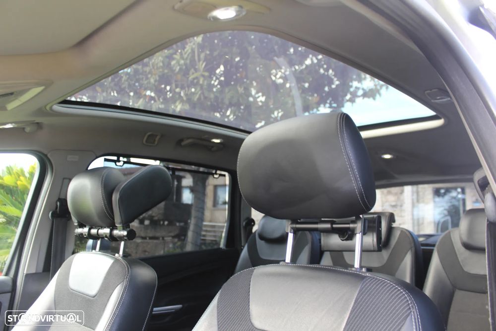 Ford S-Max 2.0 TDCi DPF Titanium - 12