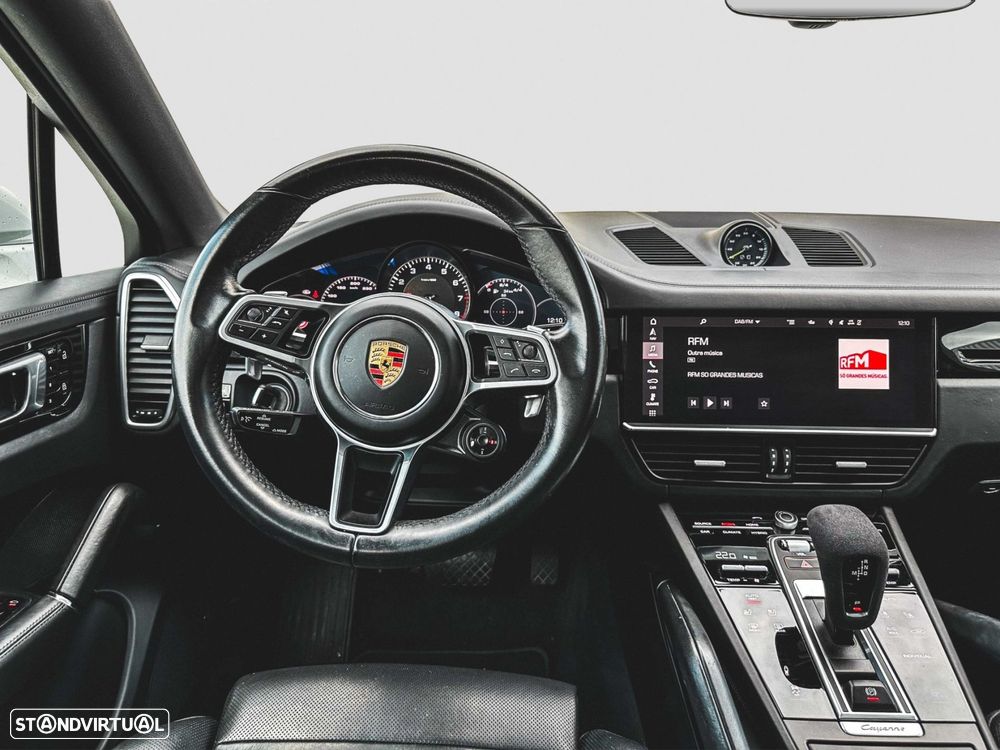 Porsche Cayenne Coupé E-Hybrid - 13