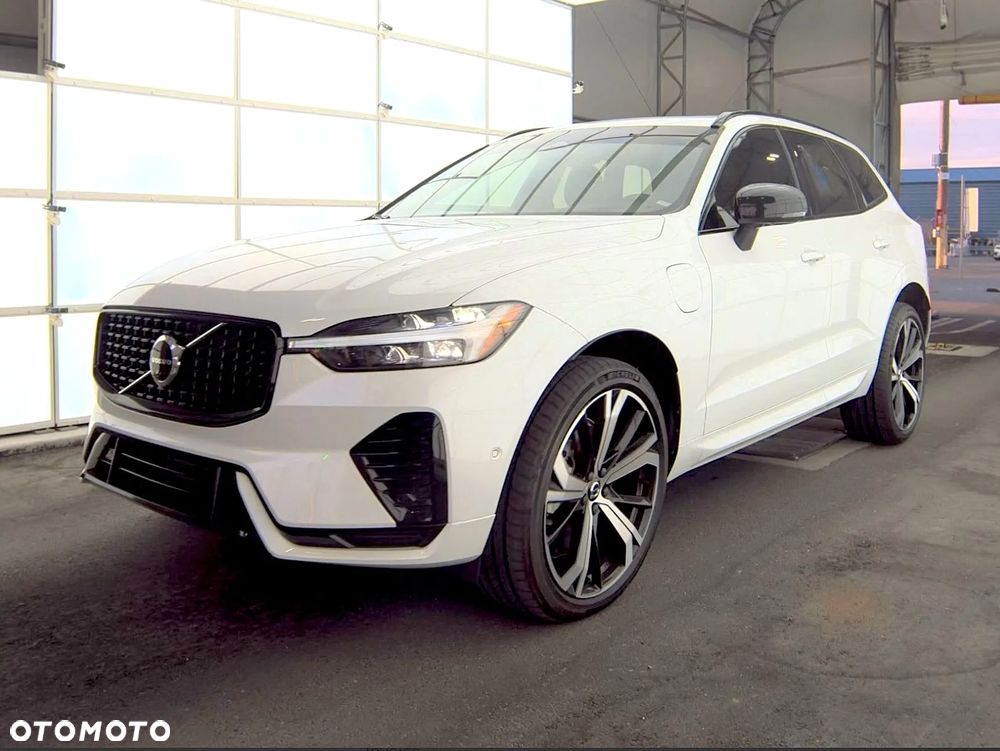Volvo XC 60 T8 AWD Plug-In Hybrid R-Design