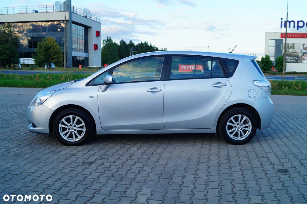 Toyota Verso 1.6 Sol EU5 - 9