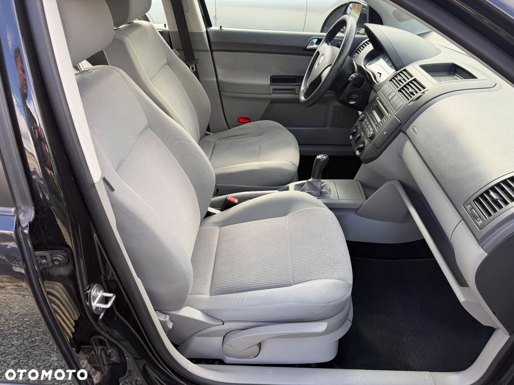Volkswagen Polo 1.4 Comfortline - 28