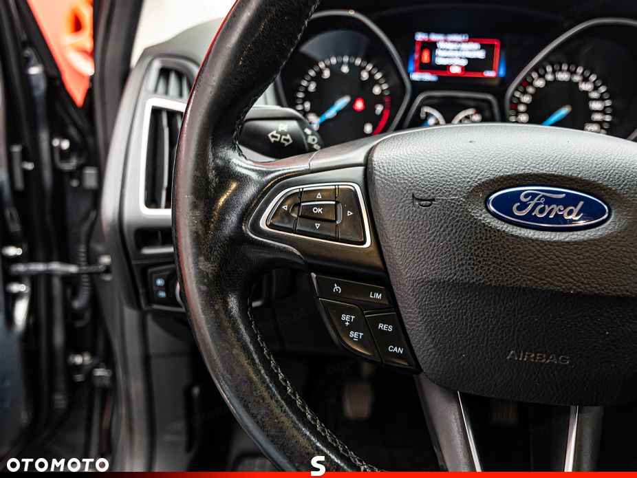 Ford Focus - 13