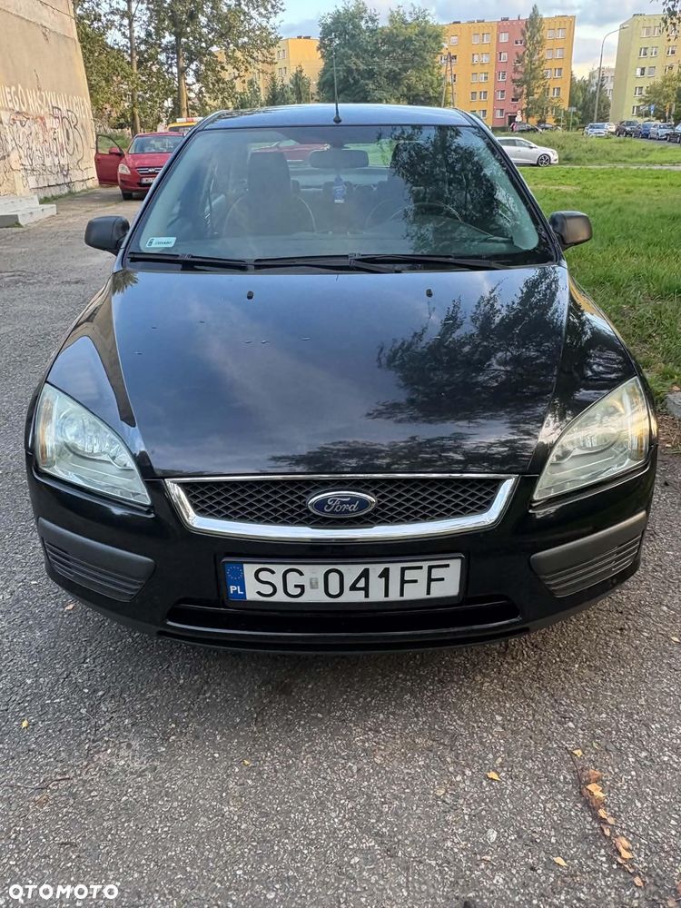 Ford Focus 1.6 Ghia - 2