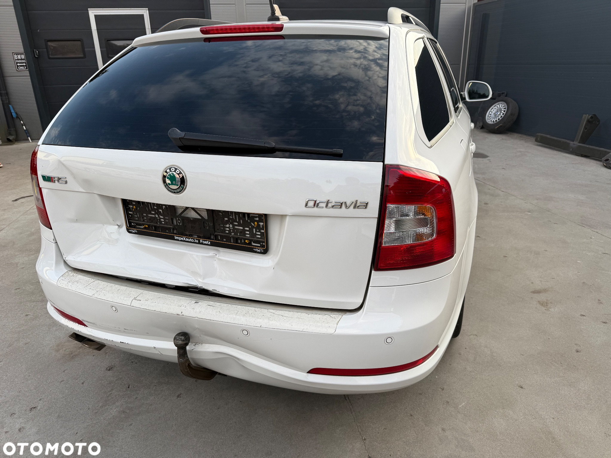 Skoda Octavia Combi 2.0 TDI DPF RS - 14