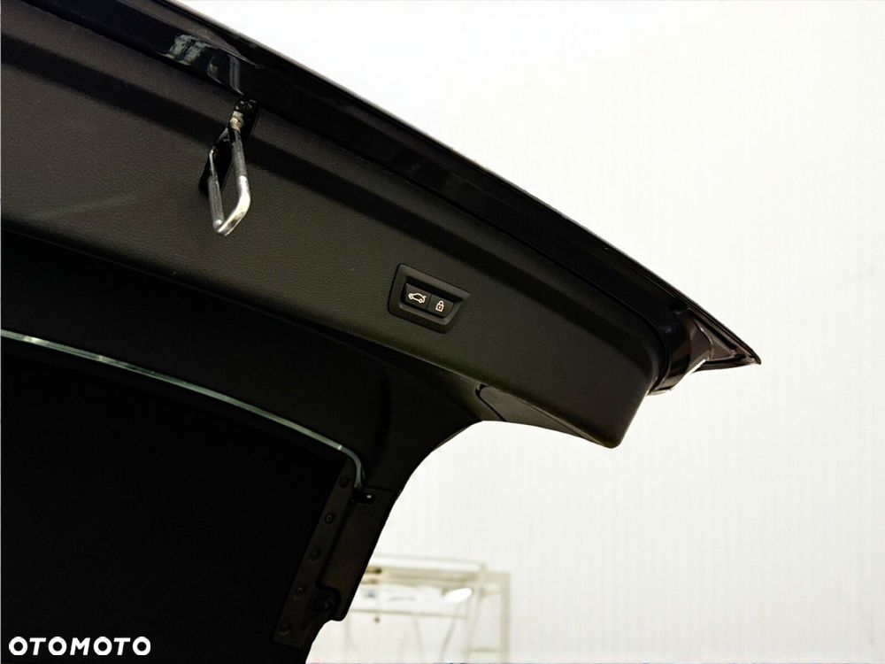 BMW Seria 3 320i GPF M Sport - 14